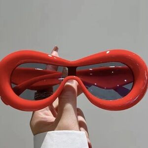 Stylish BLACK Oversized Sunglasses NEW IN BAG